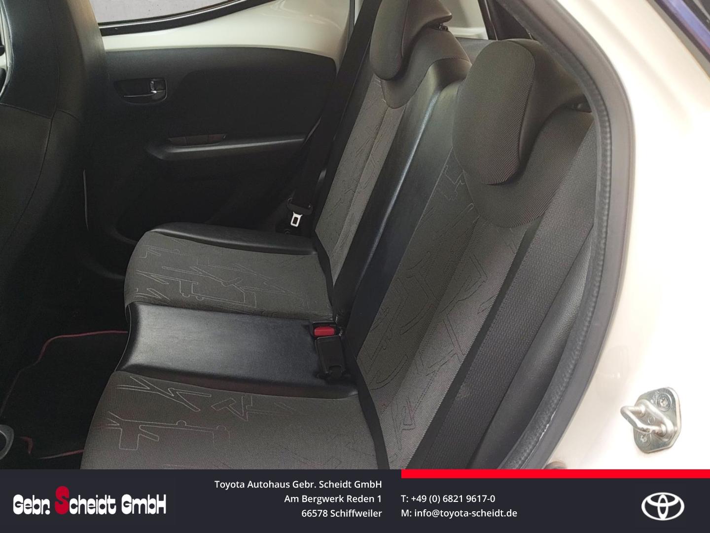 Toyota Aygo X-Pose Faltdach Rückfahrkamera Klimaanlage 