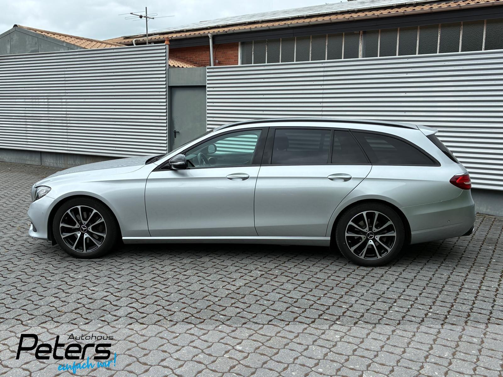 Mercedes-Benz E 300 T d Avantgarde Night AHK/LED/Kamera/Shzg