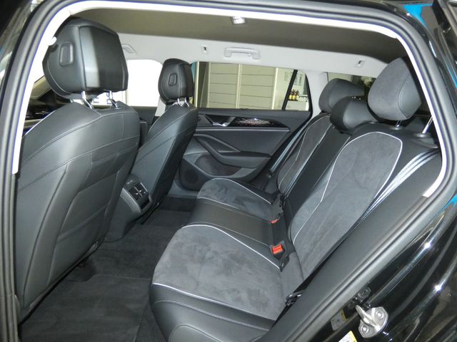 Passat Variant 1.5 TSI eHybrid Elegance AHK