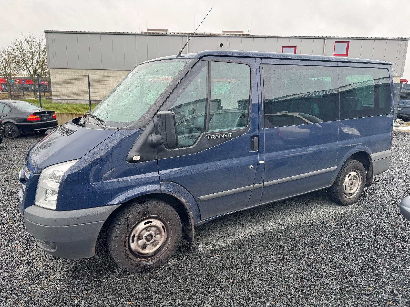 Ford Transit Kombi FT 300 K Trend 2.2 Diesel 9-Sitzer