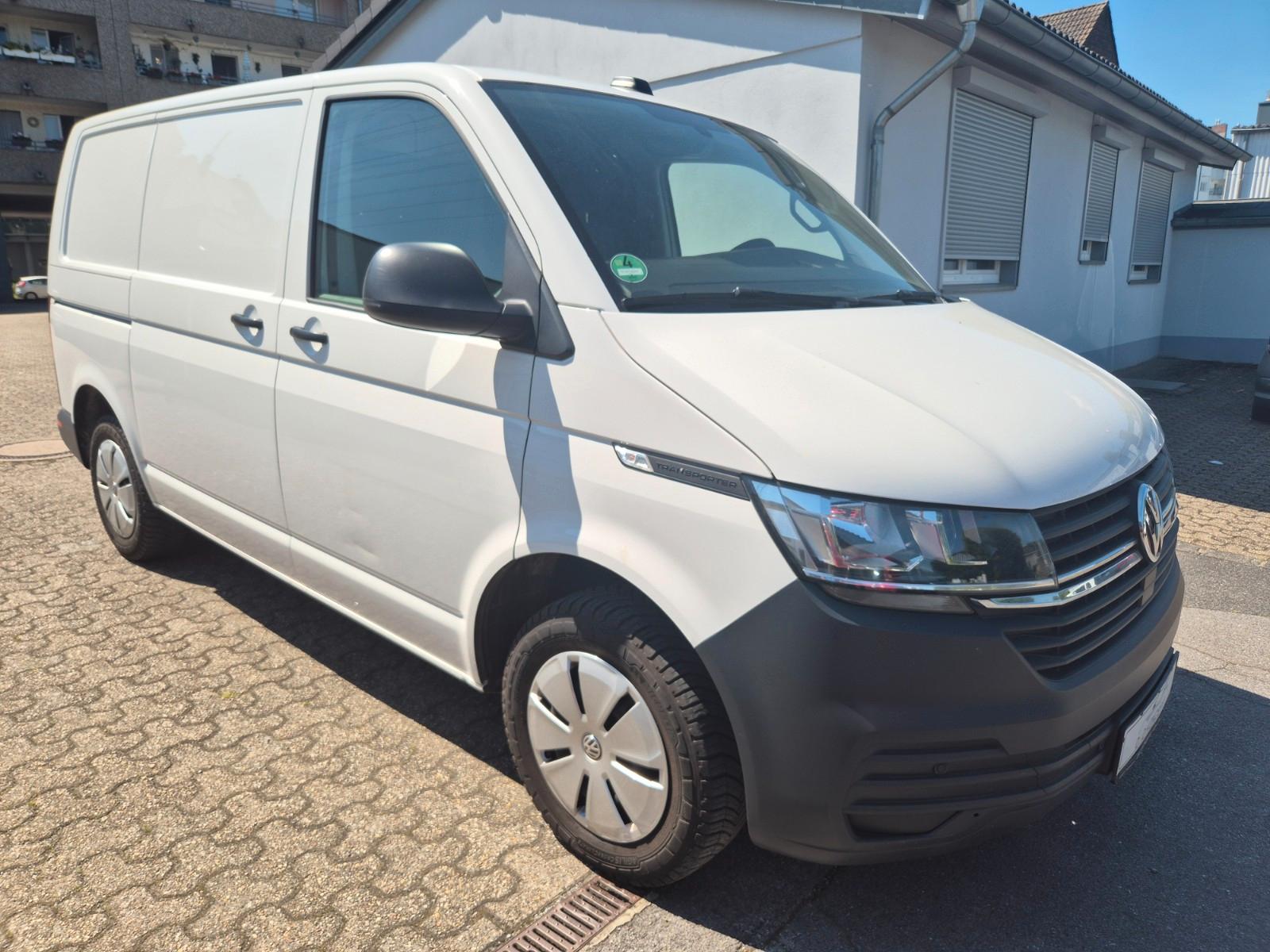 Volkswagen T6.1 Transporter Kasten EcoProfi*NAVI*AHK*