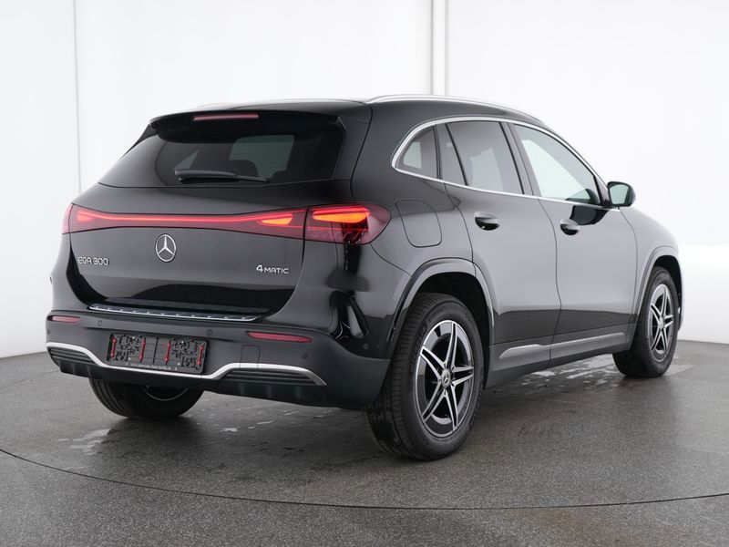 Fahrzeugabbildung Mercedes-Benz EQA 300 4M BONUS+AMG+AHK+360°+DISTRO+LHZG+CARPL+