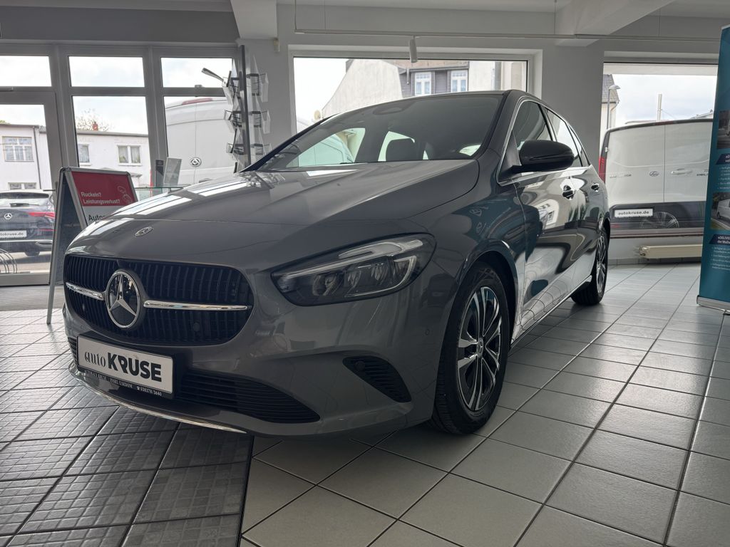 Mercedes-Benz B 180