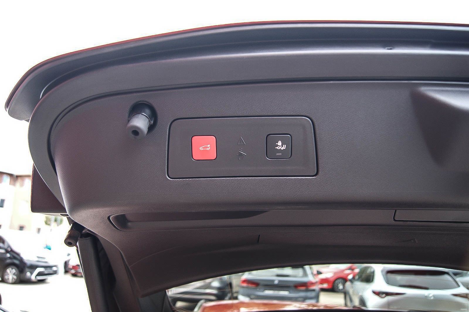 Fahrzeugabbildung Peugeot 508 SW Hybrid 225 Allure NEUES MODELL ANHZV LED