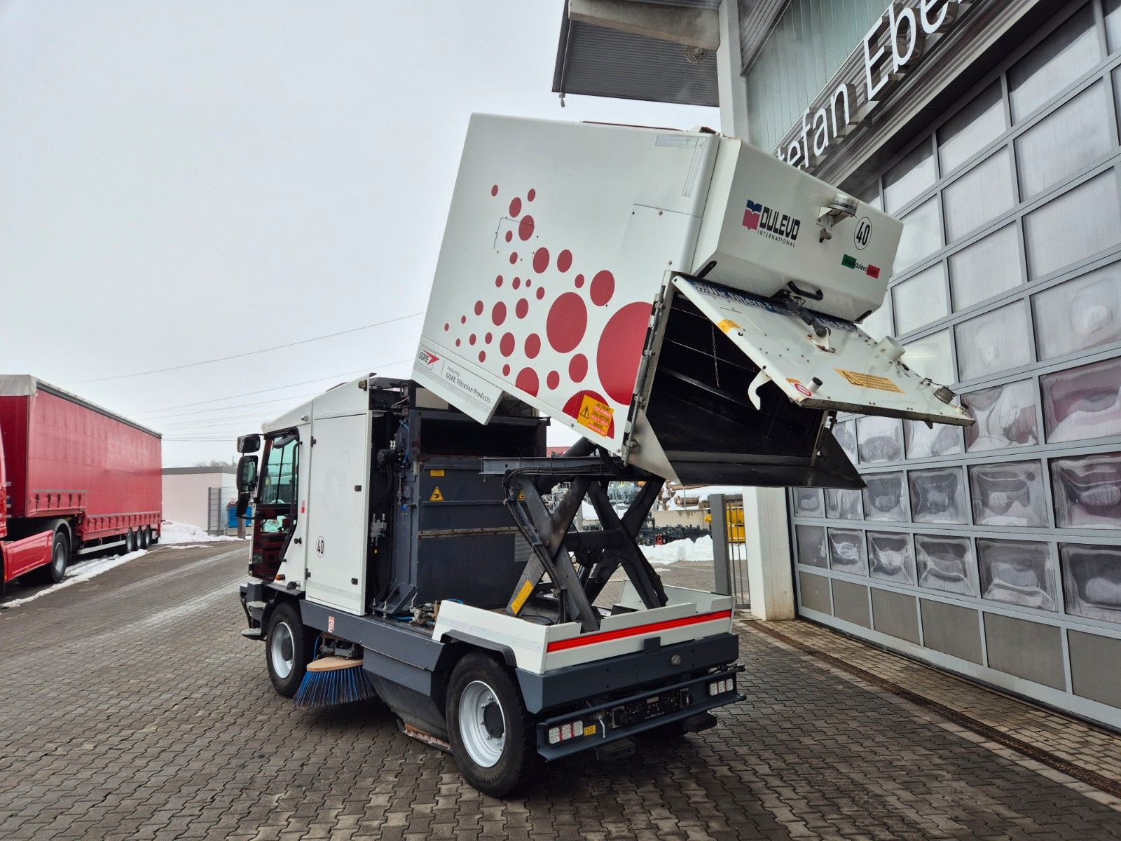 Fahrzeugabbildung Andere Dulevo 6000T Allradlenkung