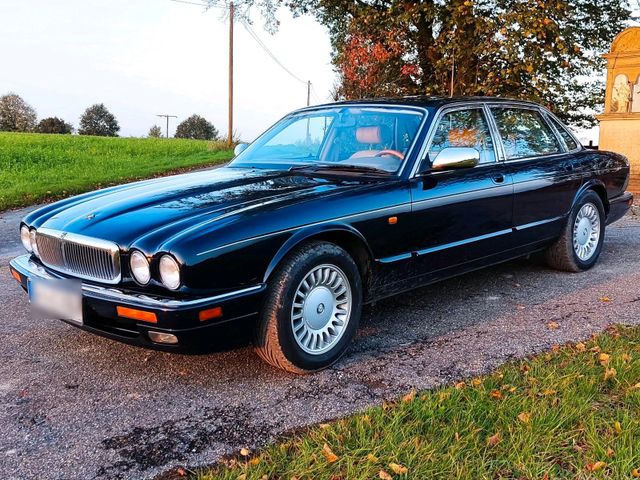 Jaguar XJ 4.0 Sovereign X300 TÜV neu