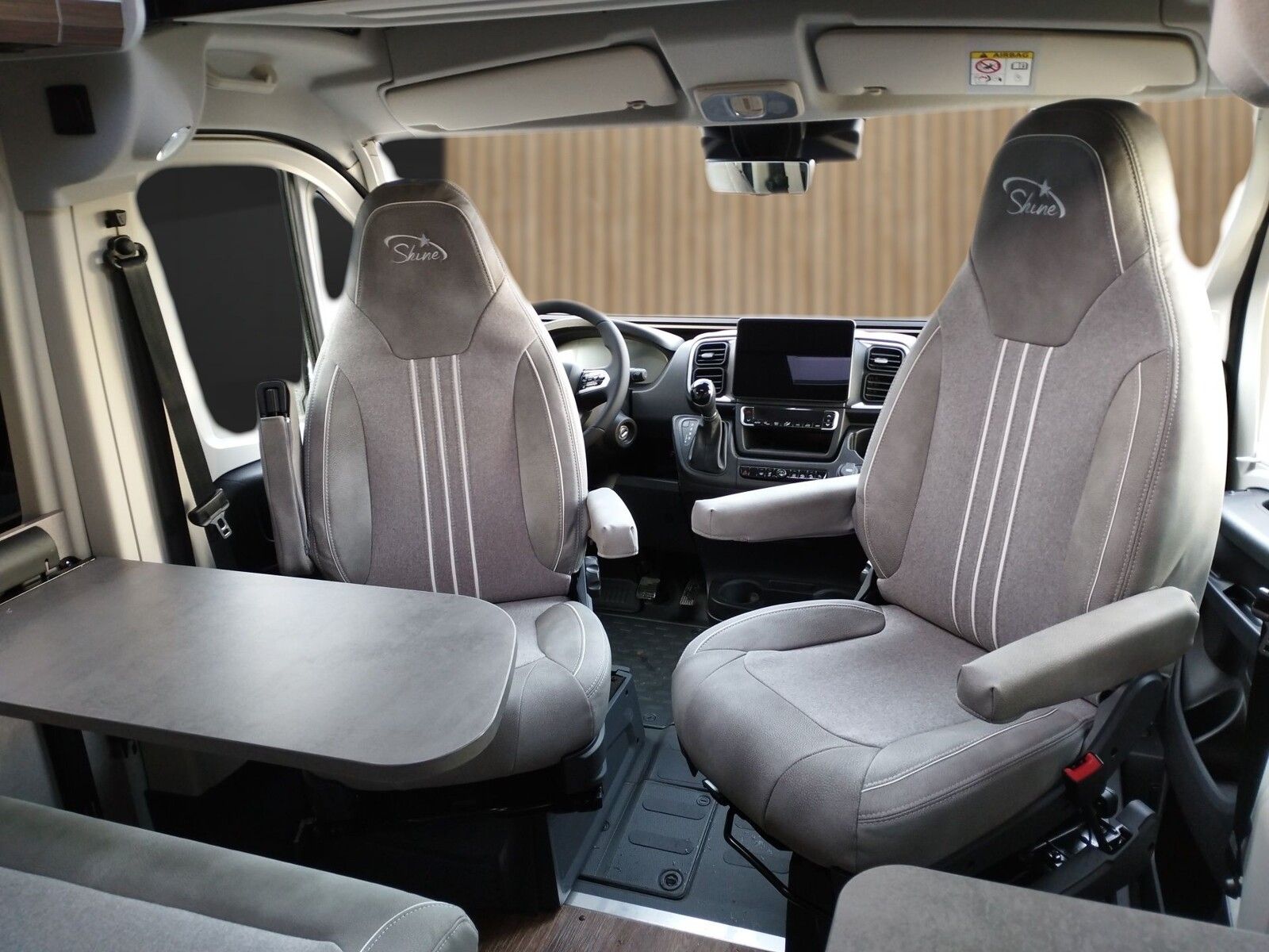 Fahrzeugabbildung Pössl Summit Shine 540 Citroen 140 PS Lithium,Solar