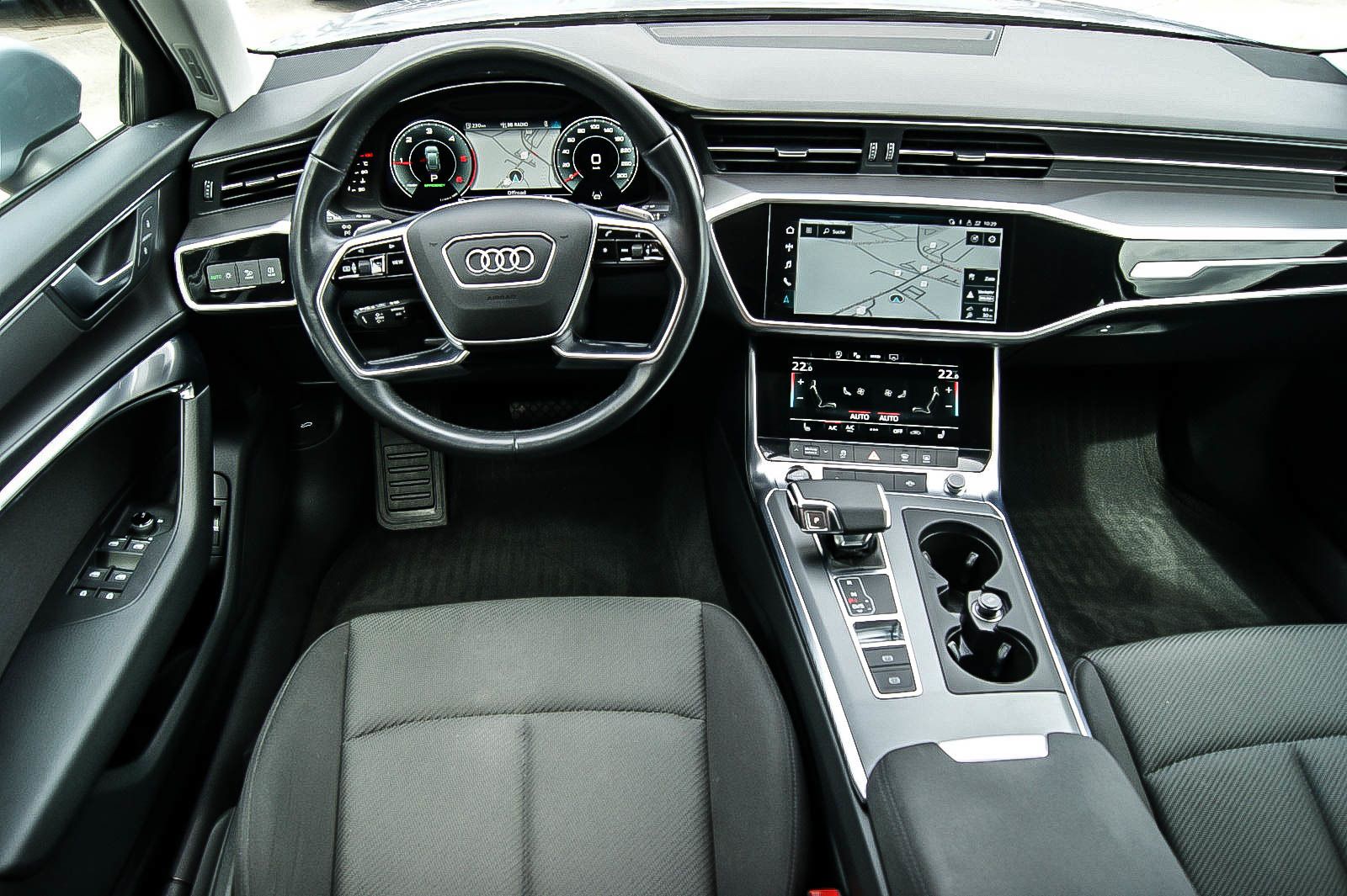 Fahrzeugabbildung Audi A6 Avant 35 TDI S-tronic NAVIGATION VIRTUAL LED
