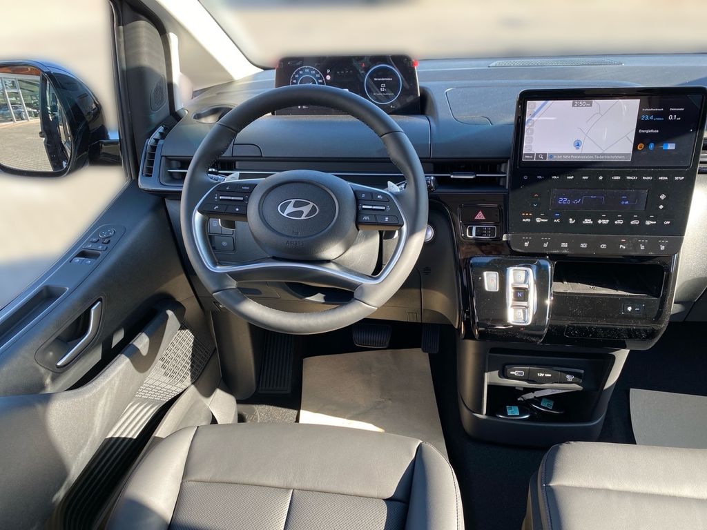 HYUNDAI Staria 1.6 T-GDI HEV Klima