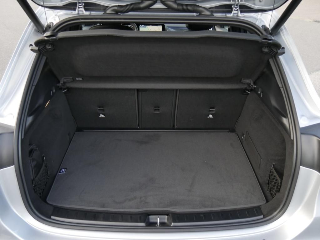 Mercedes-Benz GLA 200 |AMG|Edition|KEYL|NAVI|MBeam|AHK|DISTR