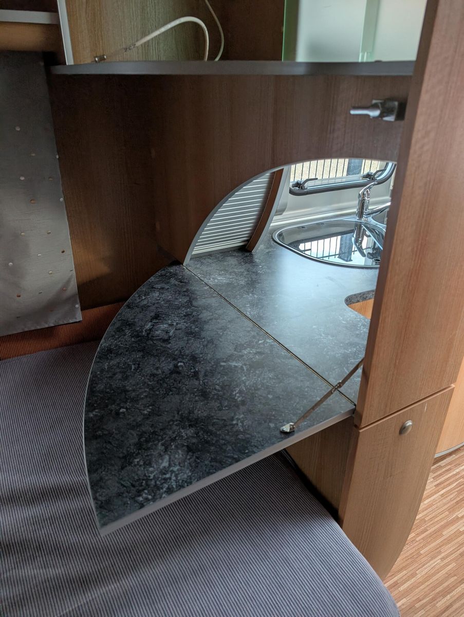 Fahrzeugabbildung Bürstner Belcanto 455 TS Mover,Vorzelt