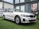 BMW 320 d Touring 1.HAND|WIDESCREEN|ACC|LED|KAM - BMW 320 Gebrauchtwagen in Wiesbaden
