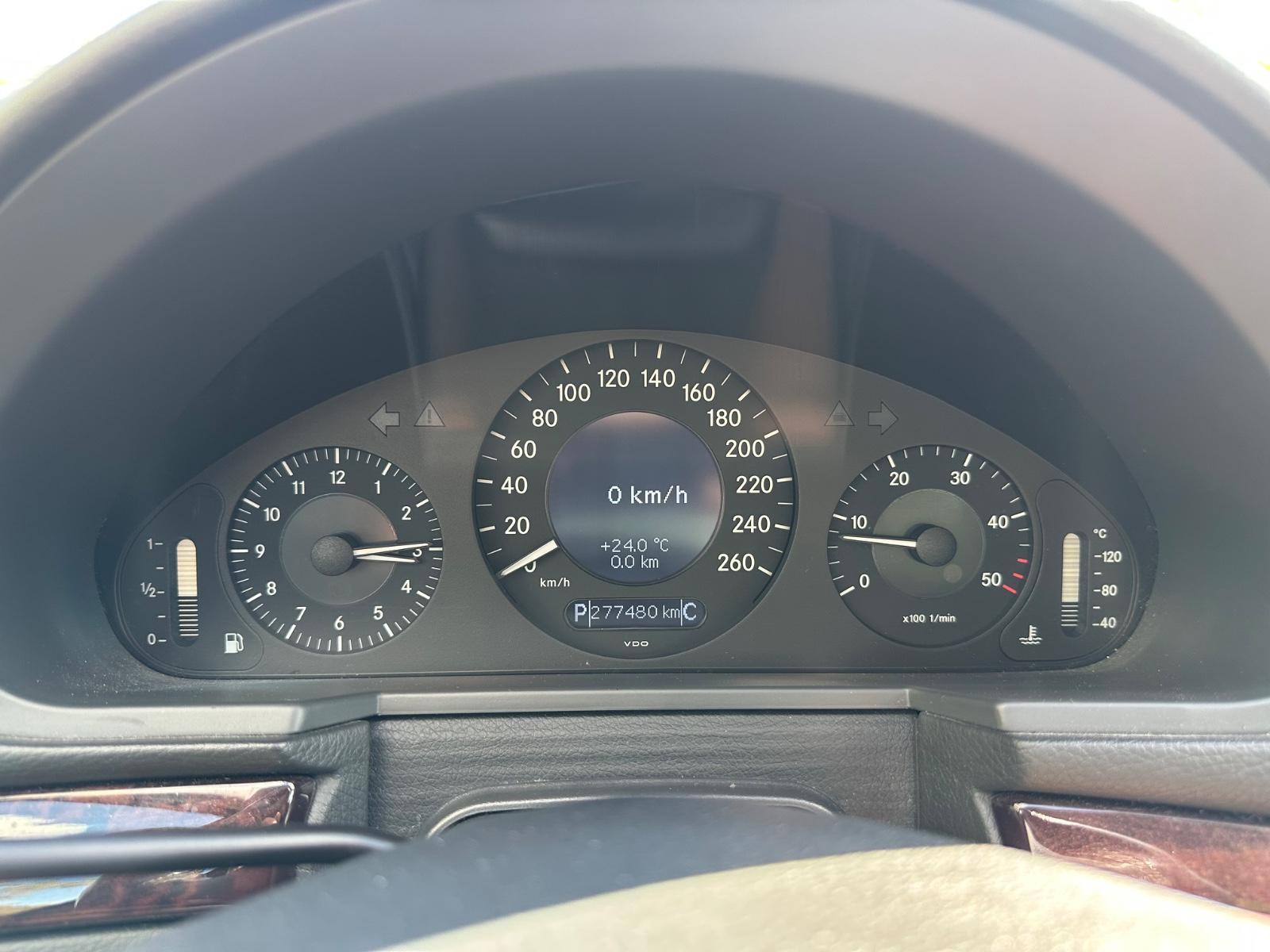 Mercedes-Benz E 220 CDI Classic