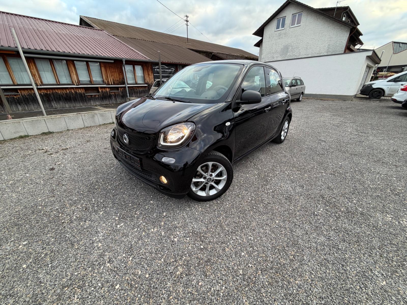 Smart smart forFour SHZ*PDC*TEMP*LED*DAB*KLIMA*BT*USB