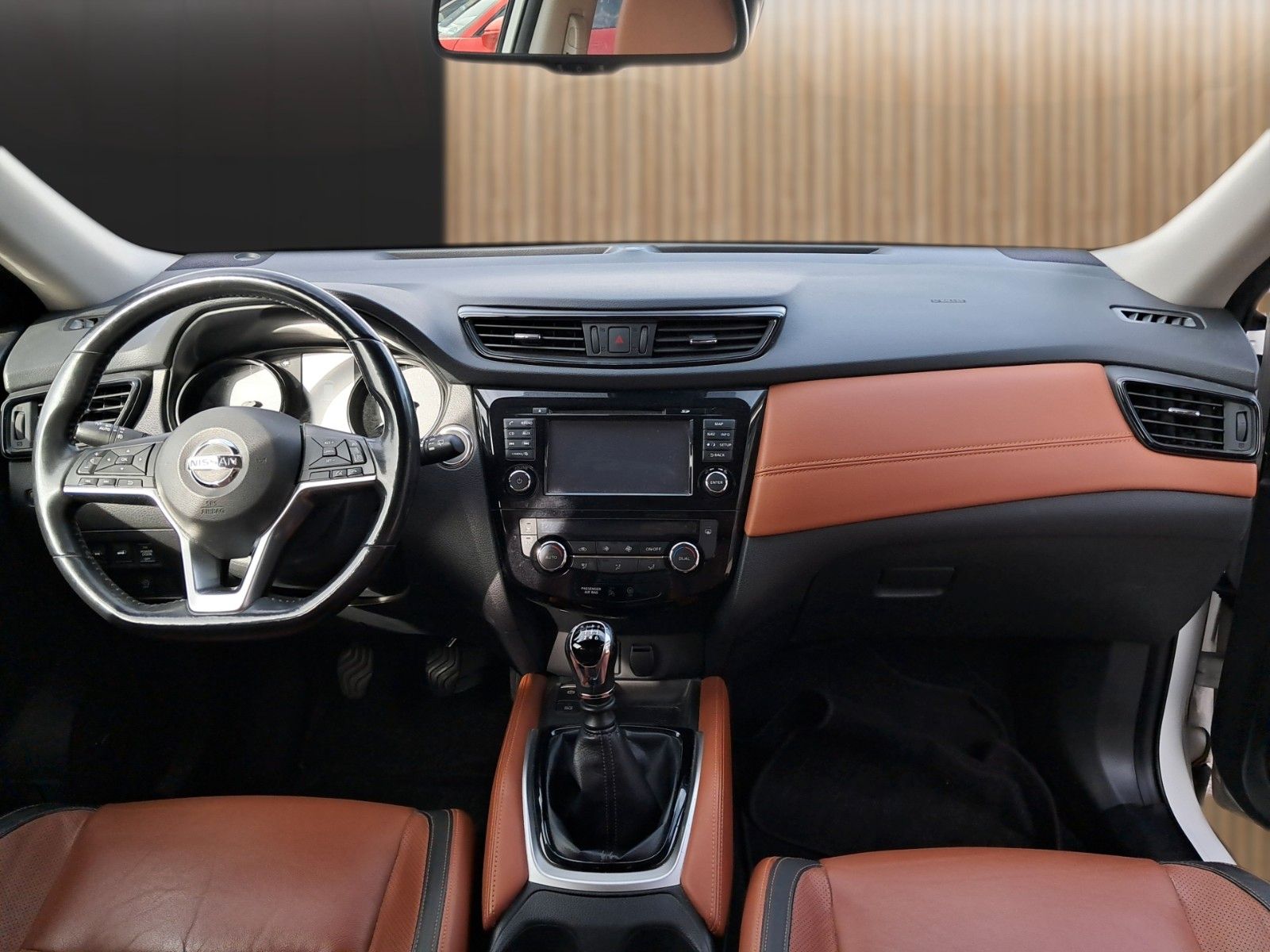 Fahrzeugabbildung Nissan X-Trail Tekna 4x4