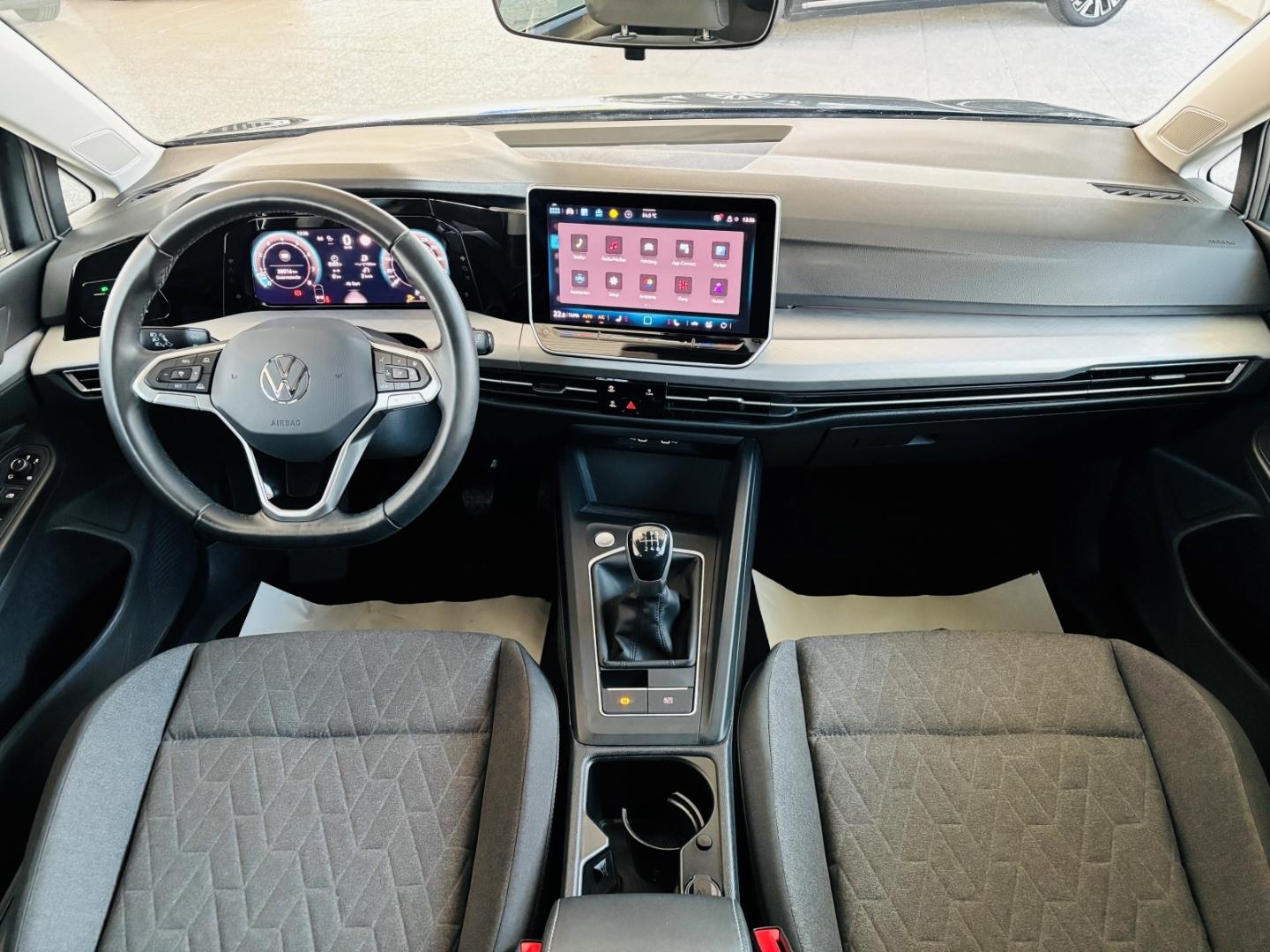 Volkswagen Golf VIII 1.5 TSI LIFE LED SHZ ACC PDC CARPLAY G, миниатюра 9