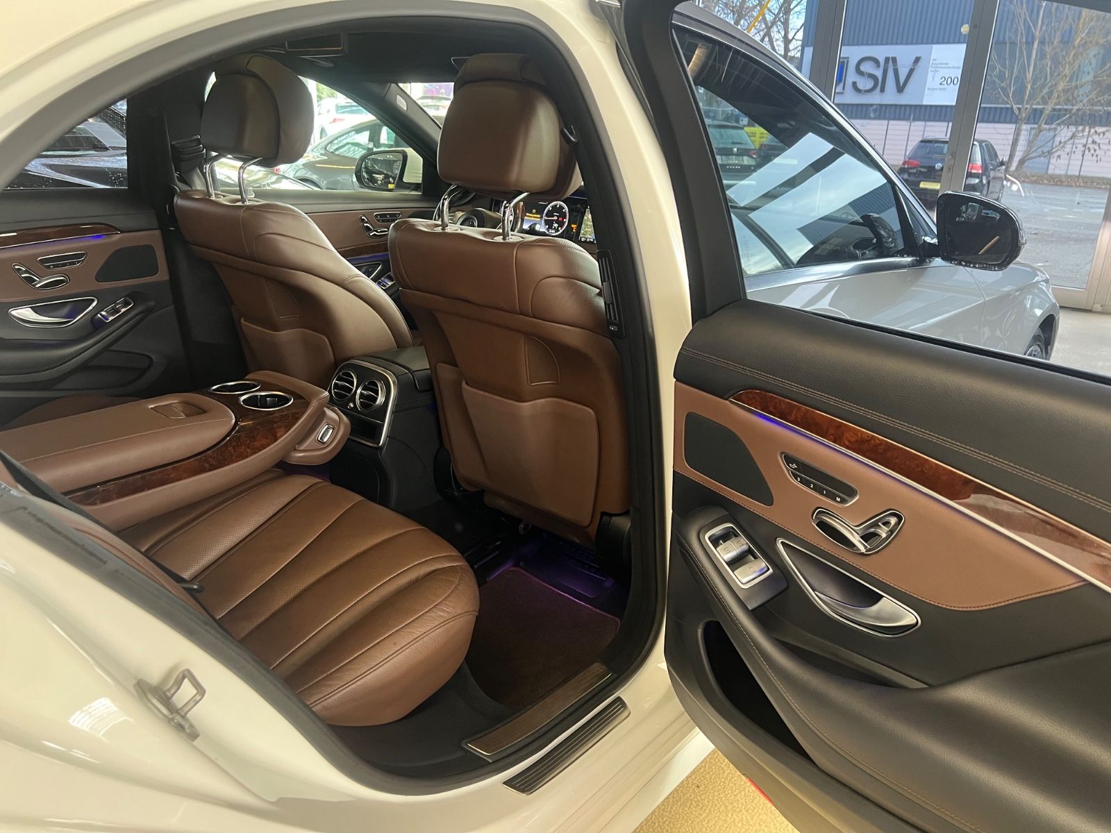 Fahrzeugabbildung Mercedes-Benz S 350 BlueTec / d AMG LINE *DIAMANT-WEIß*