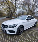 Mercedes-Benz C400 Coupé AMG 4MATIC V6 Pano HUD Scheckheft - Mercedes-Benz C 400 in Duisburg