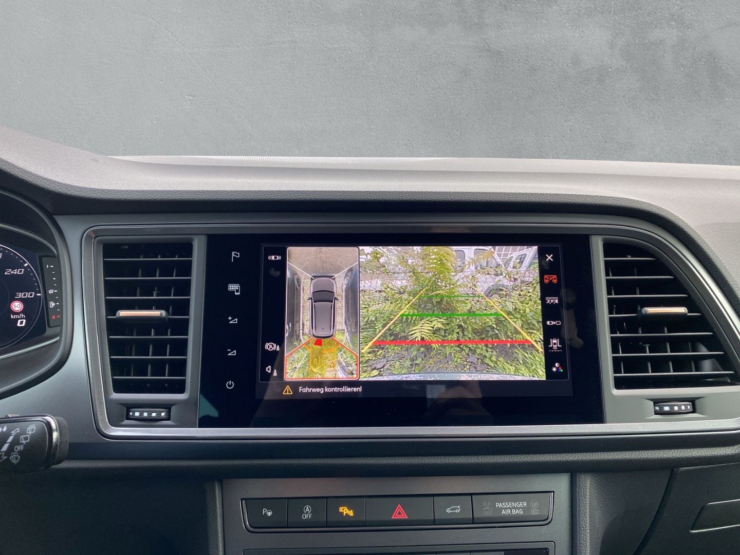 Fahrzeugabbildung CUPRA Ateca VZ 4Drive 2.0 TSI*AHK*NAVI*PANO*CAM* NP: 6