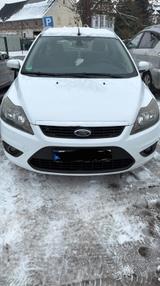 Ford Focus 1,6 Concept Turnier Concept - Ford Focus Concept mit Benzin-Antrieb