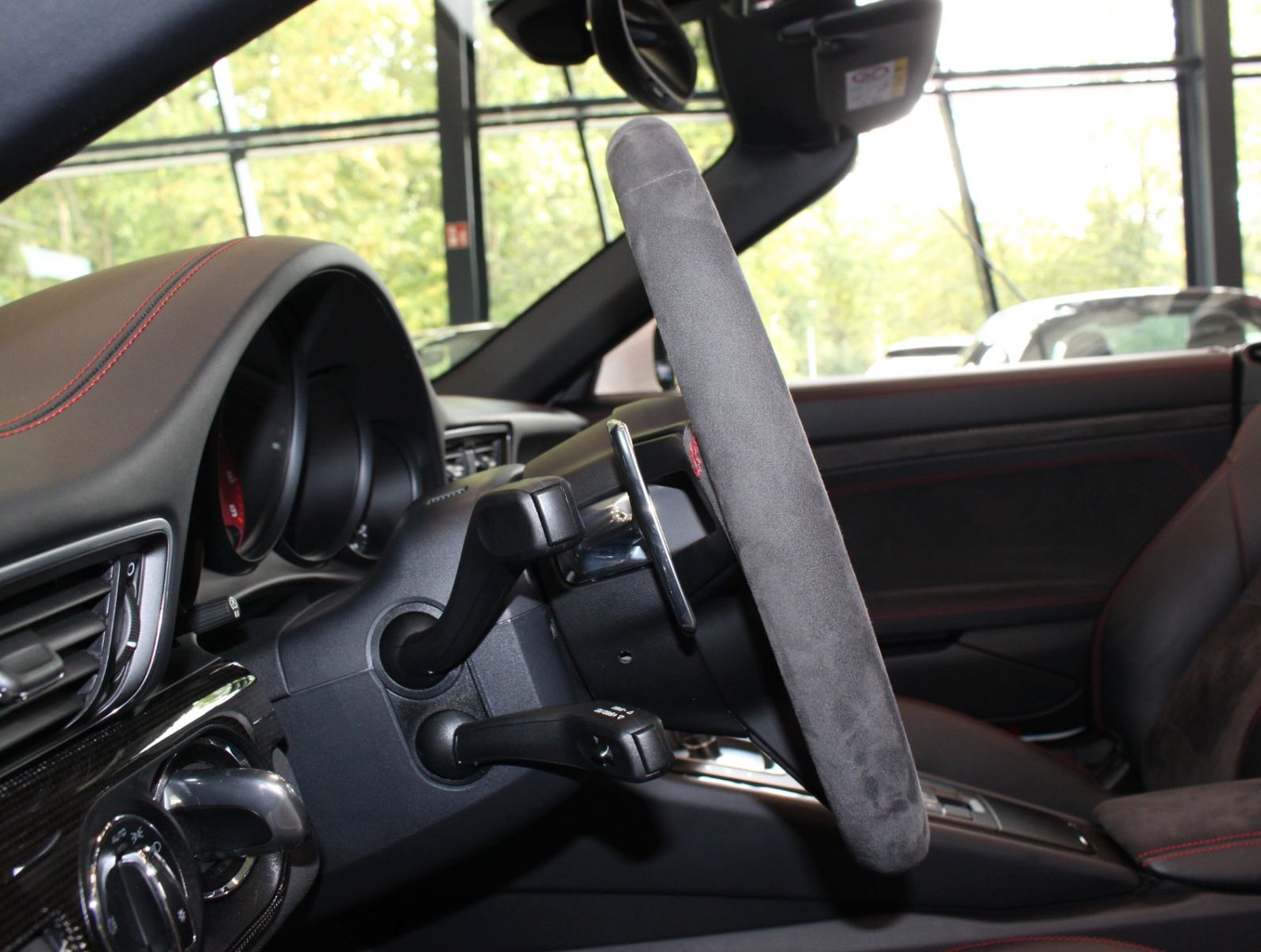 Fahrzeugabbildung Porsche 991 4 GTS Cabrio*Sport Chrono*Carbon*Burmester