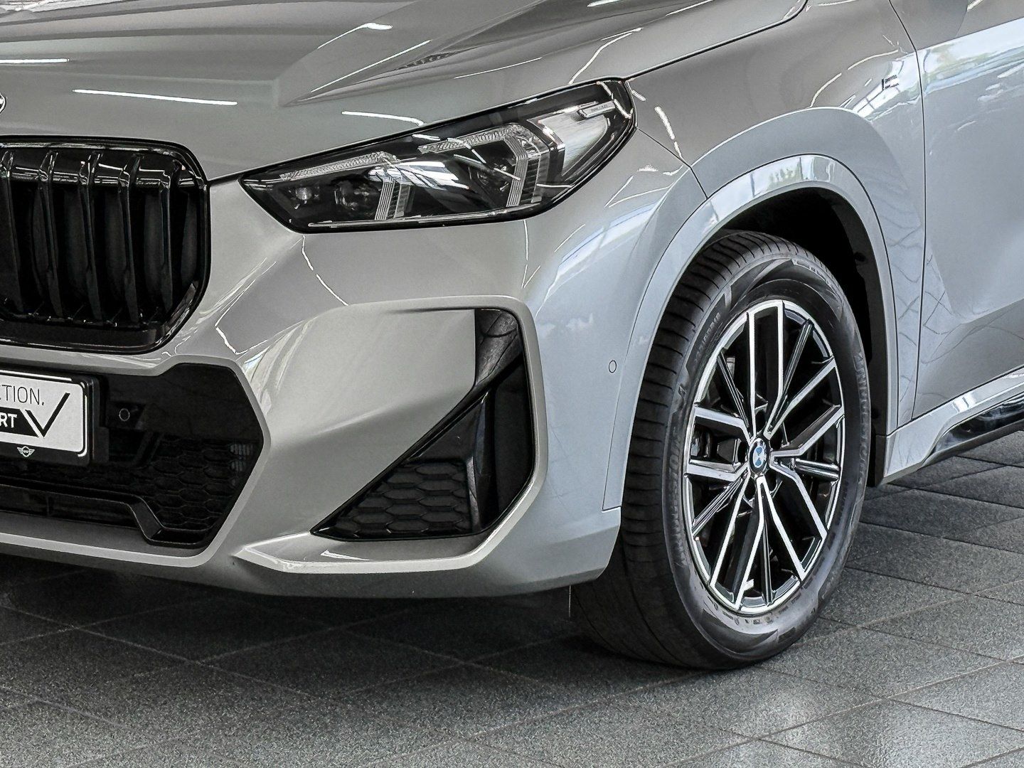 BMW X1 sDrive18d M-Sport Aut Nav LED AHK h&k Pano foto 5