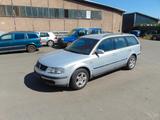 Volkswagen Passat 1.9TDI Comfortline - Volkswagen Passat aus 1998: Kombi