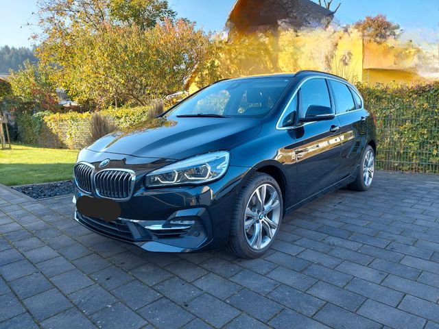 BMW 220i Active Tourer Aut. GARANTIE bis 05/26 AHK 