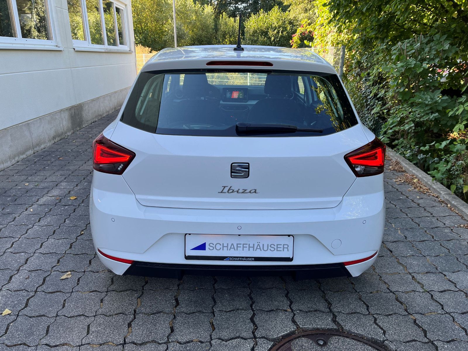 Fahrzeugabbildung SEAT Ibiza 1,0 TSI SHZ PDC LED ALU PDC FULL LINK MFL
