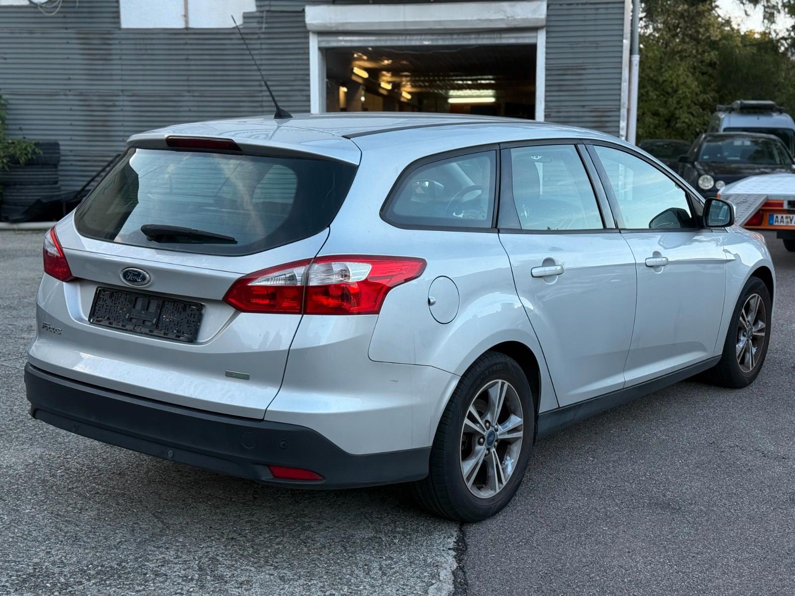 Ford Focus 2013 — photo 6