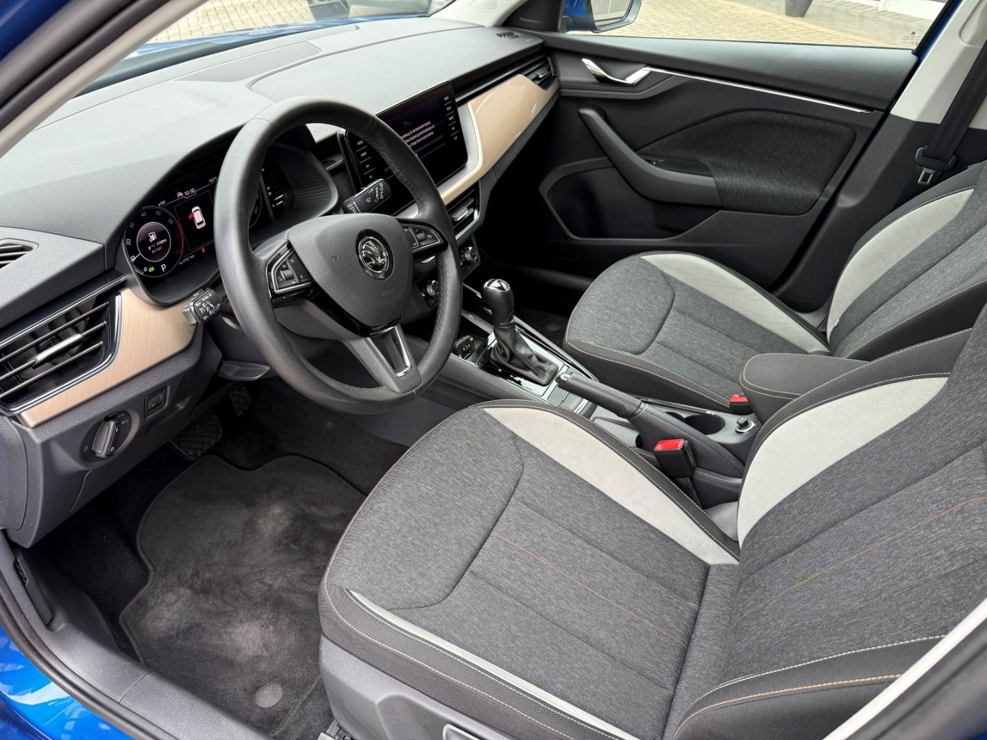 SKODA Kamiq 1.0 TSI EU6d-T Style  CarPlay LED RFK ALU - Image 10