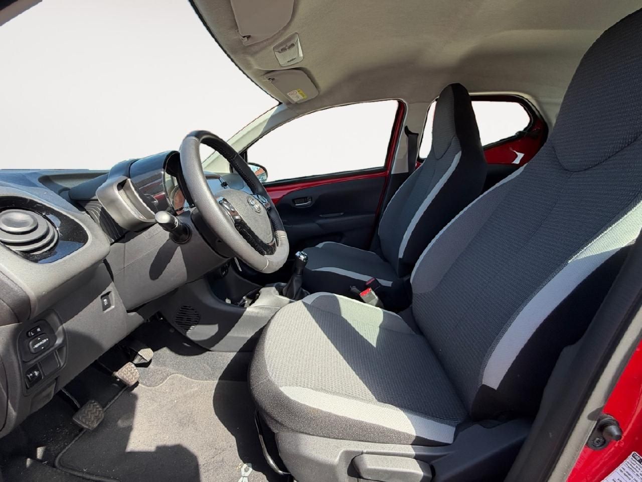 Fahrzeugabbildung Toyota AYGO x-play