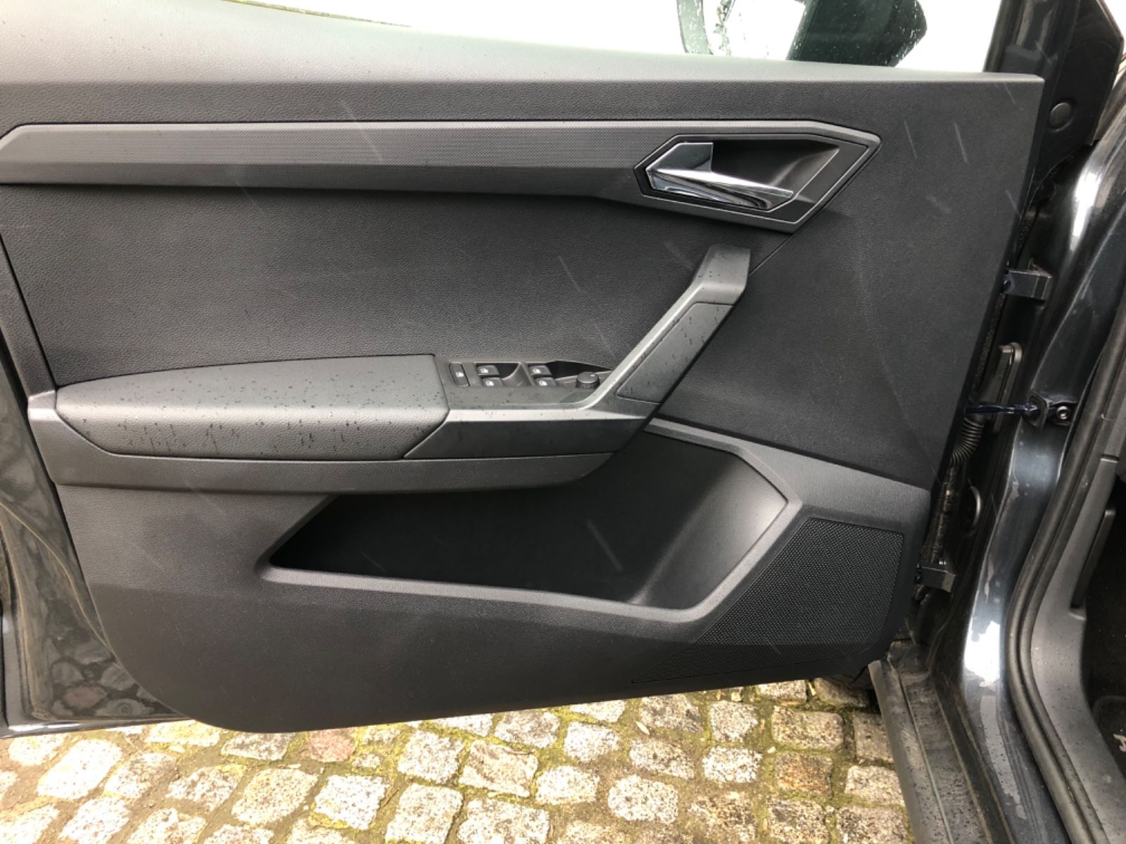 Fahrzeugabbildung SEAT Arona 1.0 TSI Style *Full-Link *Voll-LED