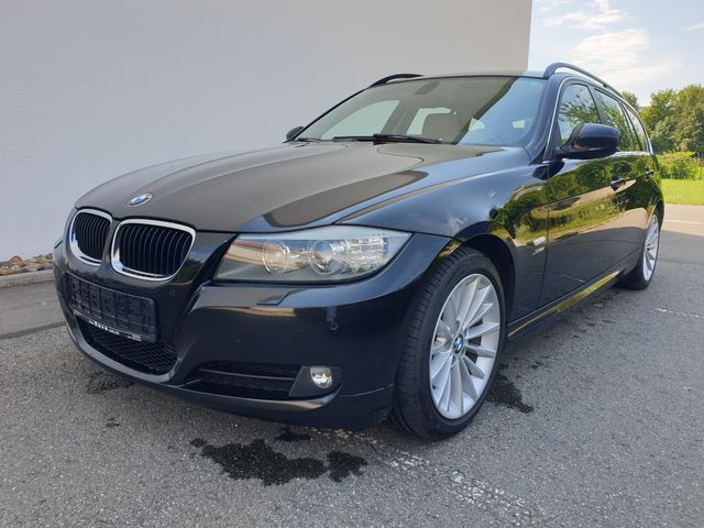 BMW 320d xDrive Touring Händler/Export Leder Panoram