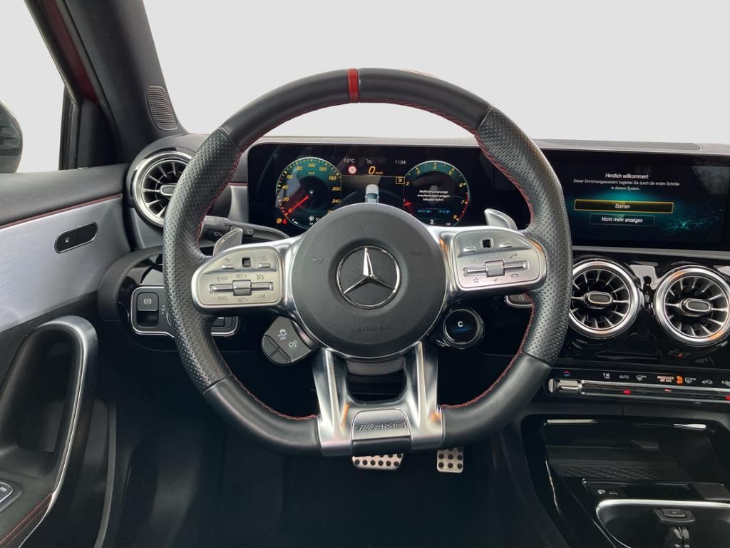 Fahrzeugabbildung Mercedes-Benz AMG A 35 4M Pano-Dach*Apple CarPlay*LED