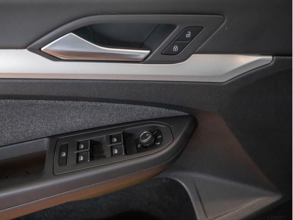 Volkswagen Golf VIII 1.5 eTSI DSG Move Plus Paket Navi LED, миниатюра 10