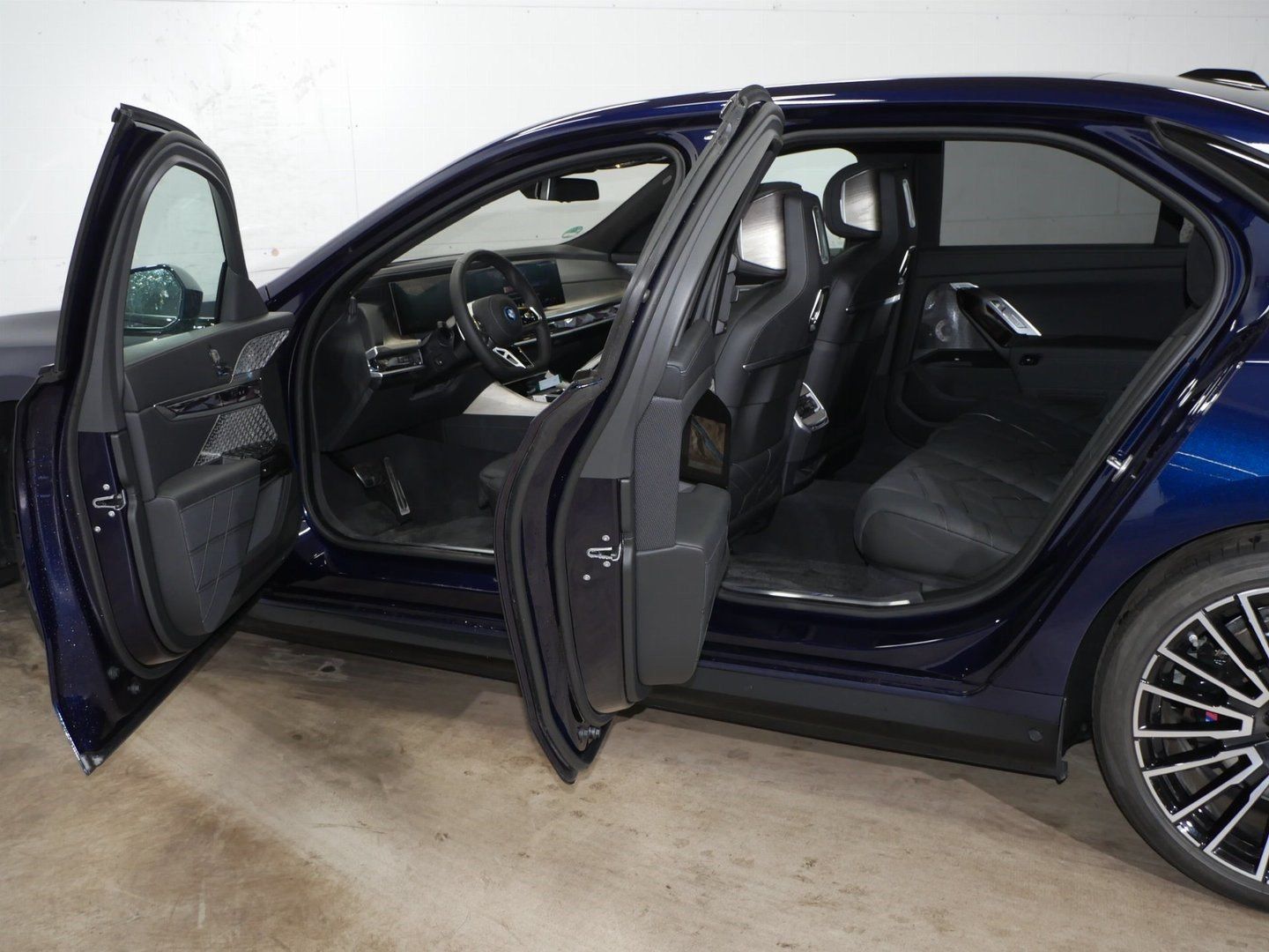 BMW 750 - Bild 12
