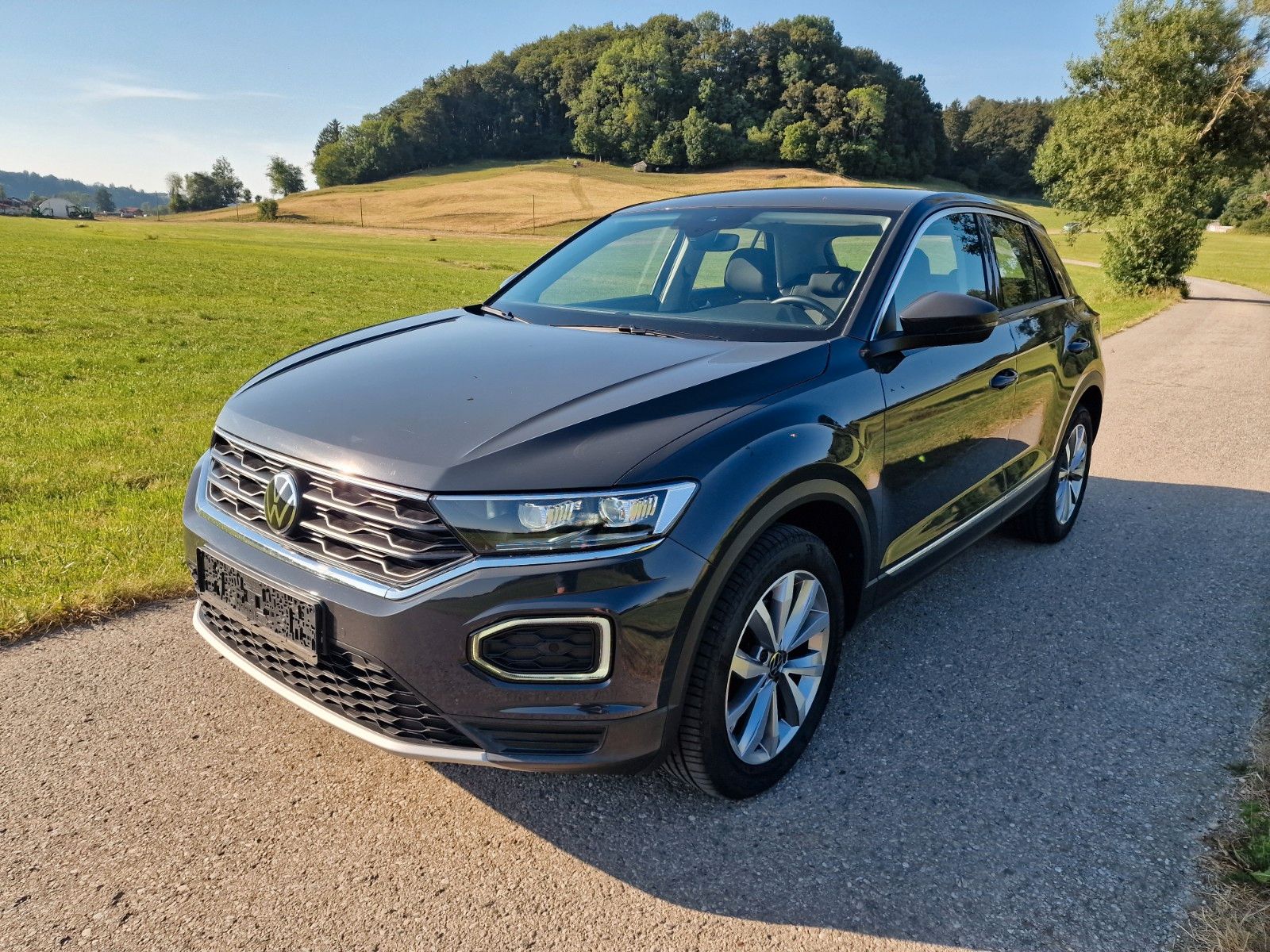 VW T-Roc 1.0 TSI LED Standheizung AHK 1.Hand TÜVNEU