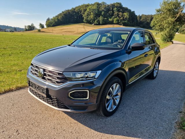 VW T-Roc 1.0 TSI LED Standheizung AHK 1.Hand TÜVNEU