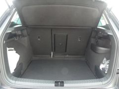 Fahrzeugabbildung Skoda Karoq 2.0l TDI DSG 4x4 Tour *LED*NAV*pACC*SITZHZ