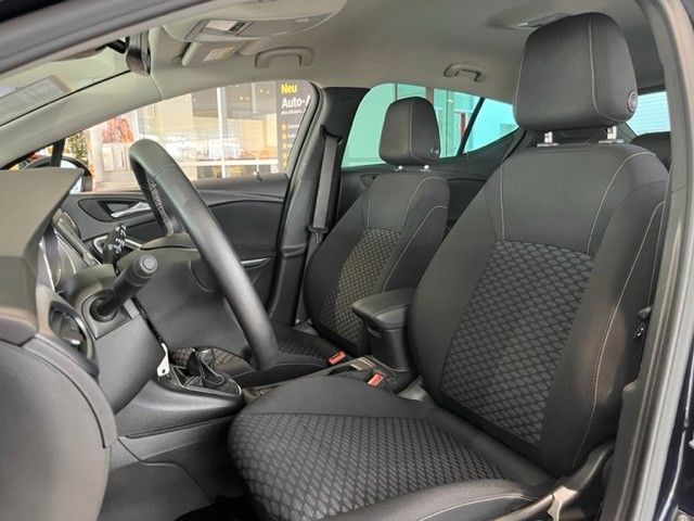 Fahrzeugabbildung Opel Astra Lim. 1.0 EDITION NAVI/PDC/WINTER/NEBEL/LED