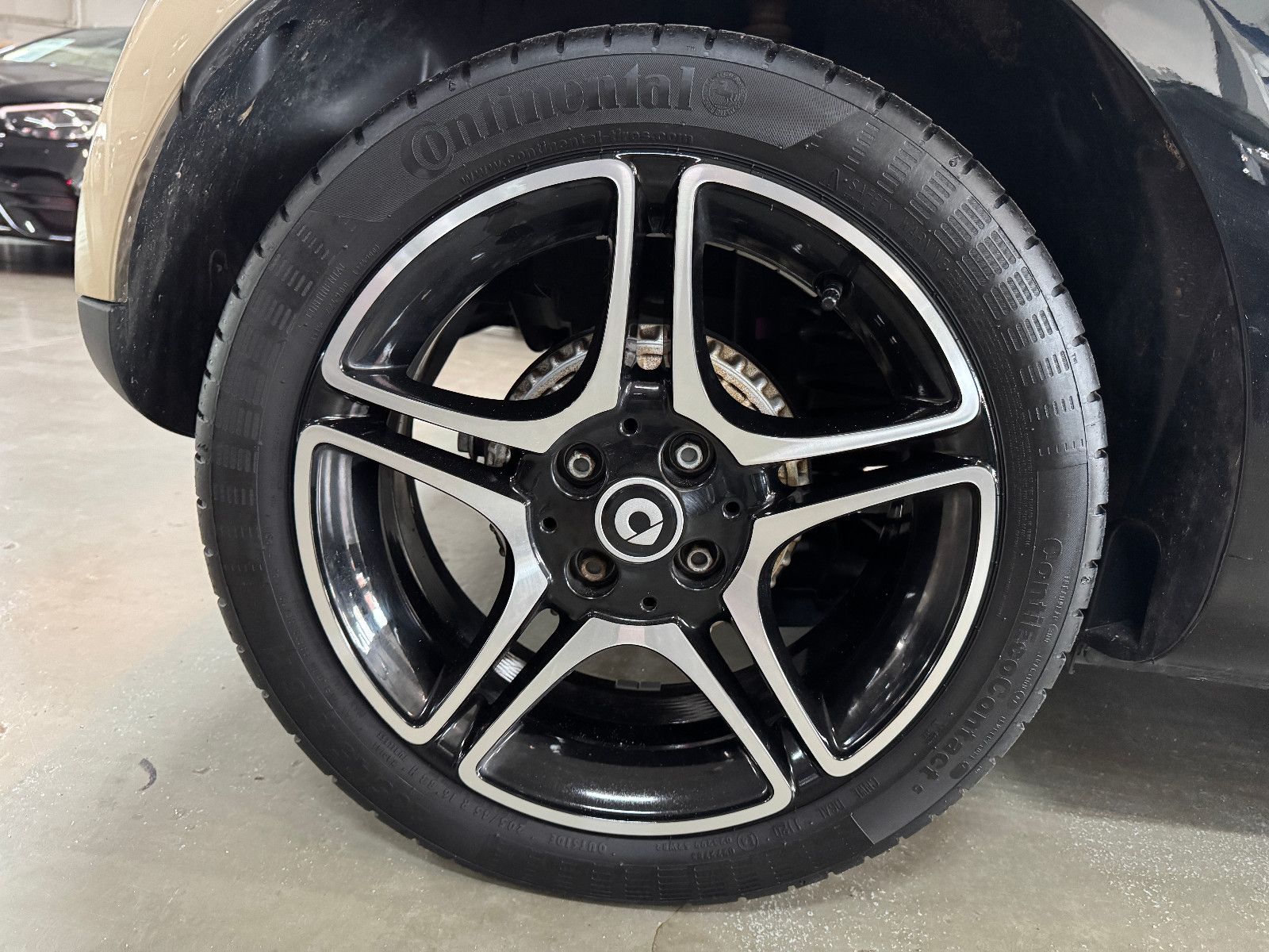 Fahrzeugabbildung Smart ForTwo Coupe EQ PRIME EXCLUSIVE ABSOLUT VOLL 22K