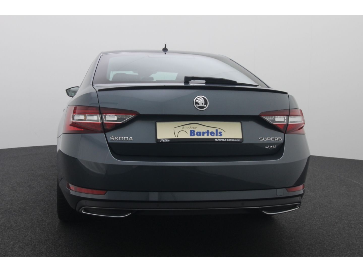 Fahrzeugabbildung SKODA Superb SportLine 4x4 Sportline Canton ACC AHK