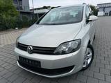 Volkswagen Golf Plus 1.6TDI KLIMATRONIK*PDC*AHK*EURO5* - Volkswagen Golf Plus mit Diesel-Antrieb: Limousine, 1.6