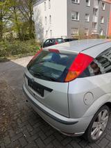 Ford Focus 1.4 Ambiente Ambiente - gebrauchte Ford Focus aus dem Jahr 2002