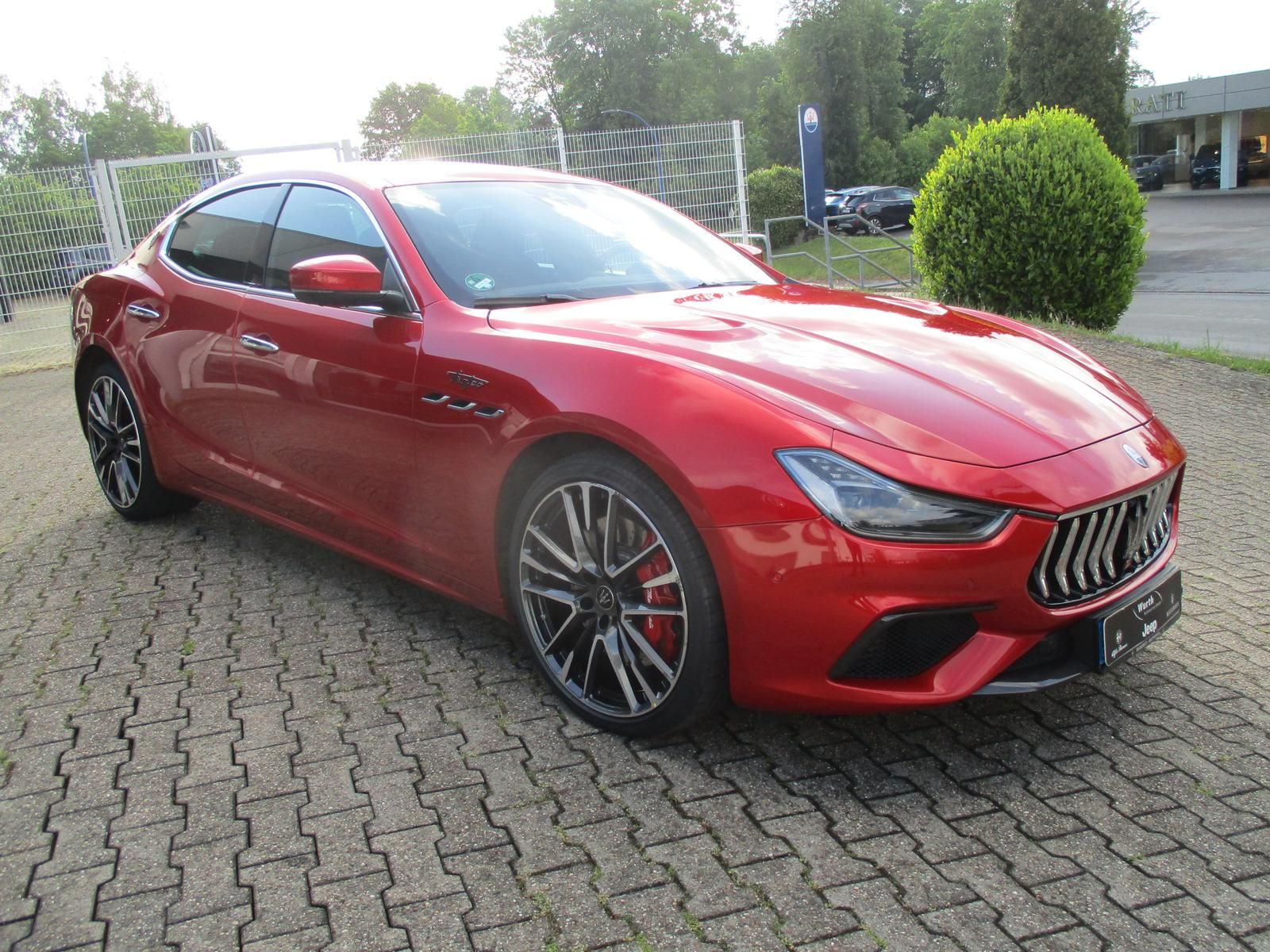 Maserati Ghibli Trofeo 3,8 V8 Rosso Magma Fuoriserie foto 3