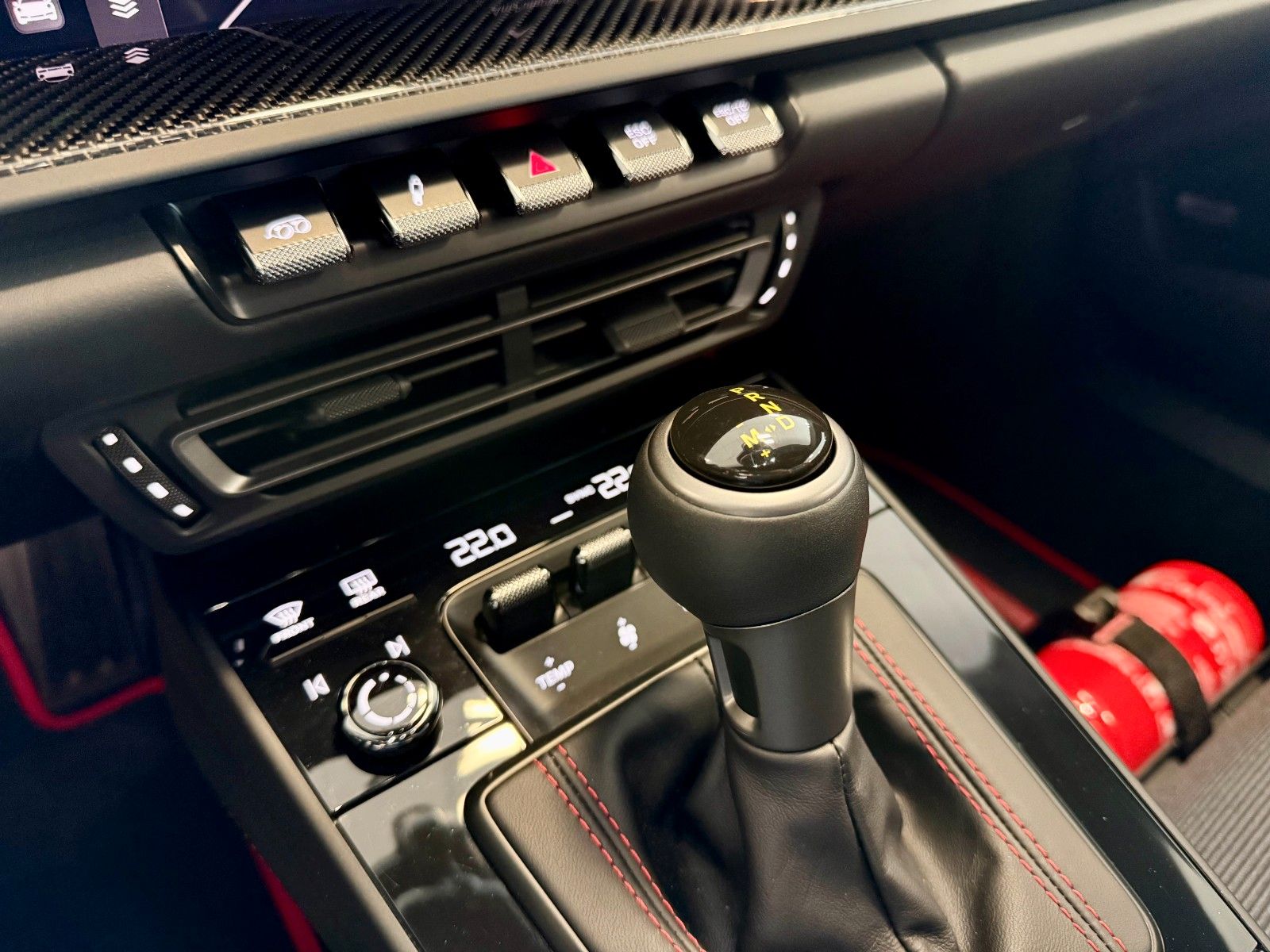 Fahrzeugabbildung Porsche 911 992 GT3 Touring PDK Vollschalensitze/Carbon