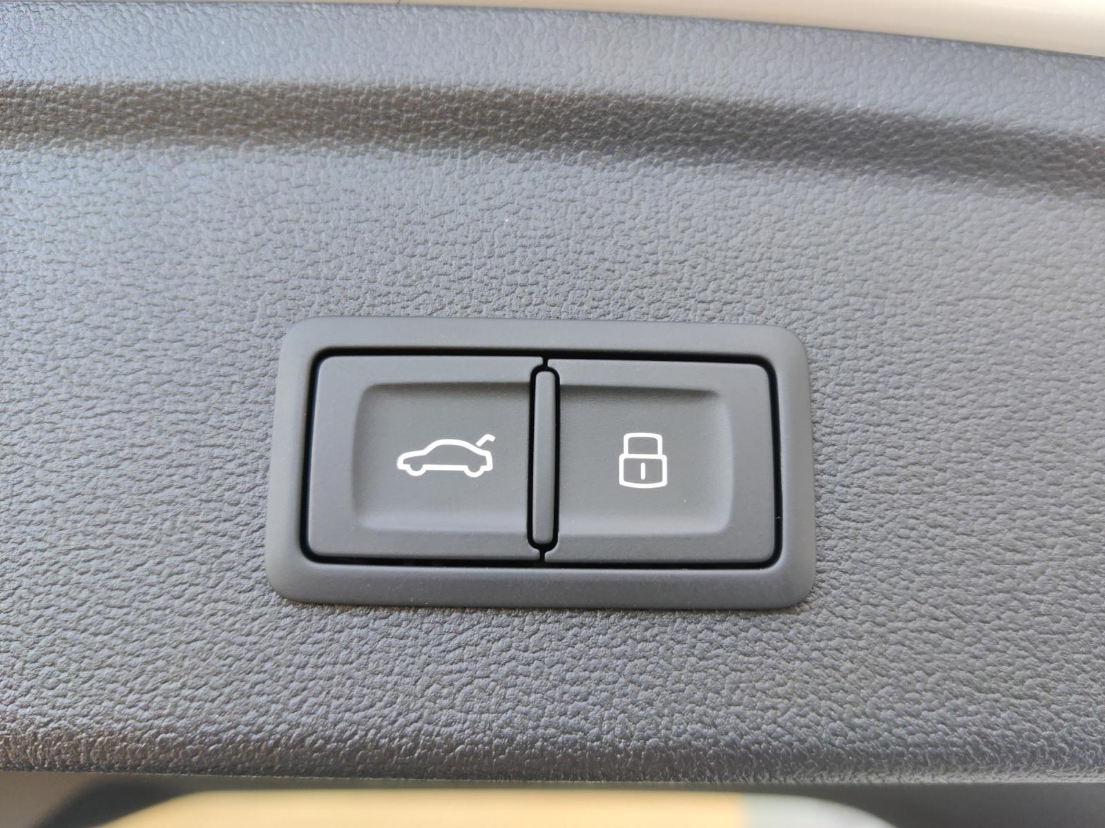Audi A3 Sportback S line 35 TFSI Matrix GAR Stdhzg, миниатюра 18