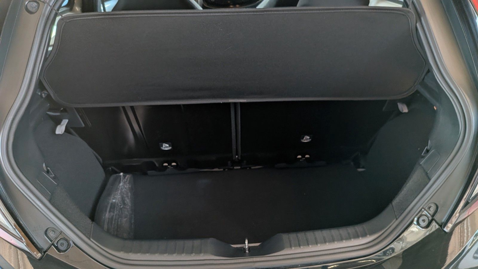 Fahrzeugabbildung Toyota Aygo X Pulse inkl. Rückfahrkamera