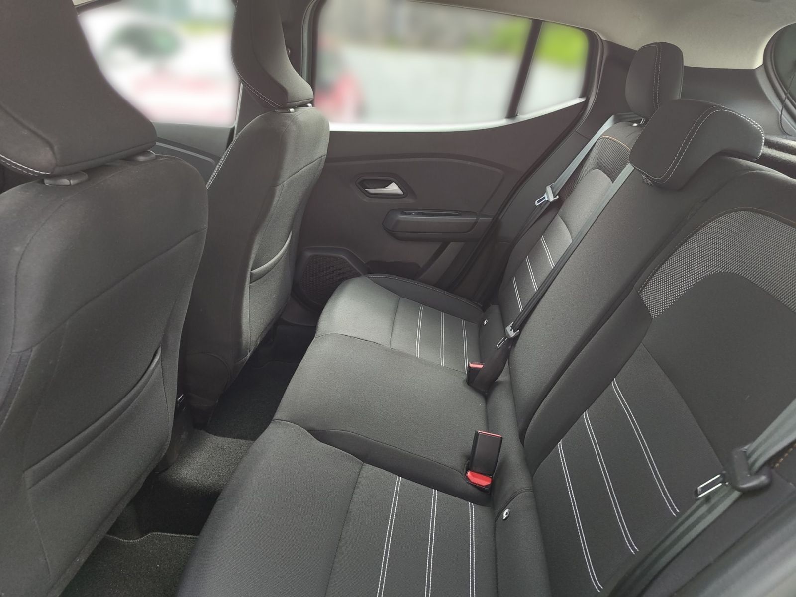 Fahrzeugabbildung Dacia Sandero III Stepway Expression+ TCE 110